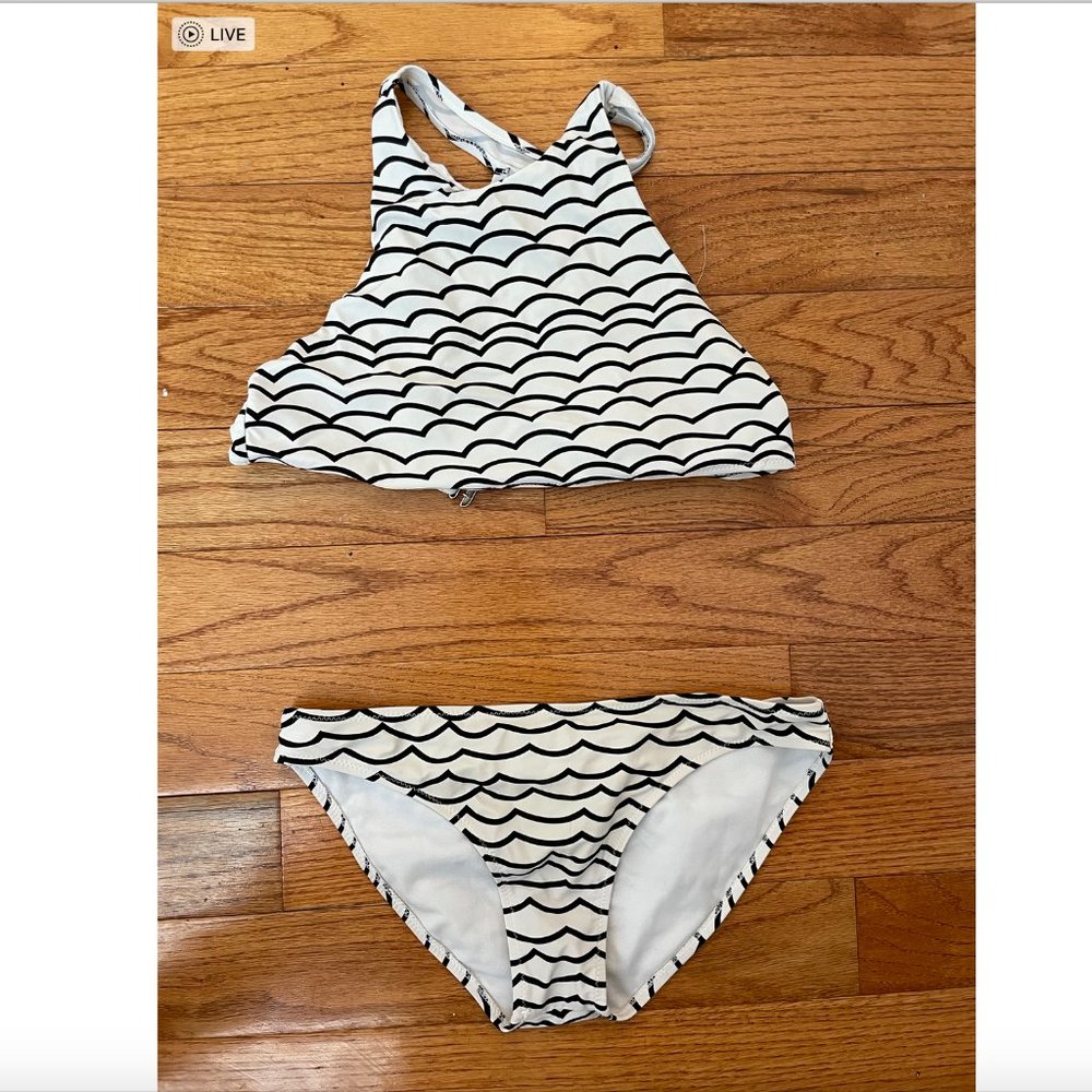 White and Black wave bikini sz M